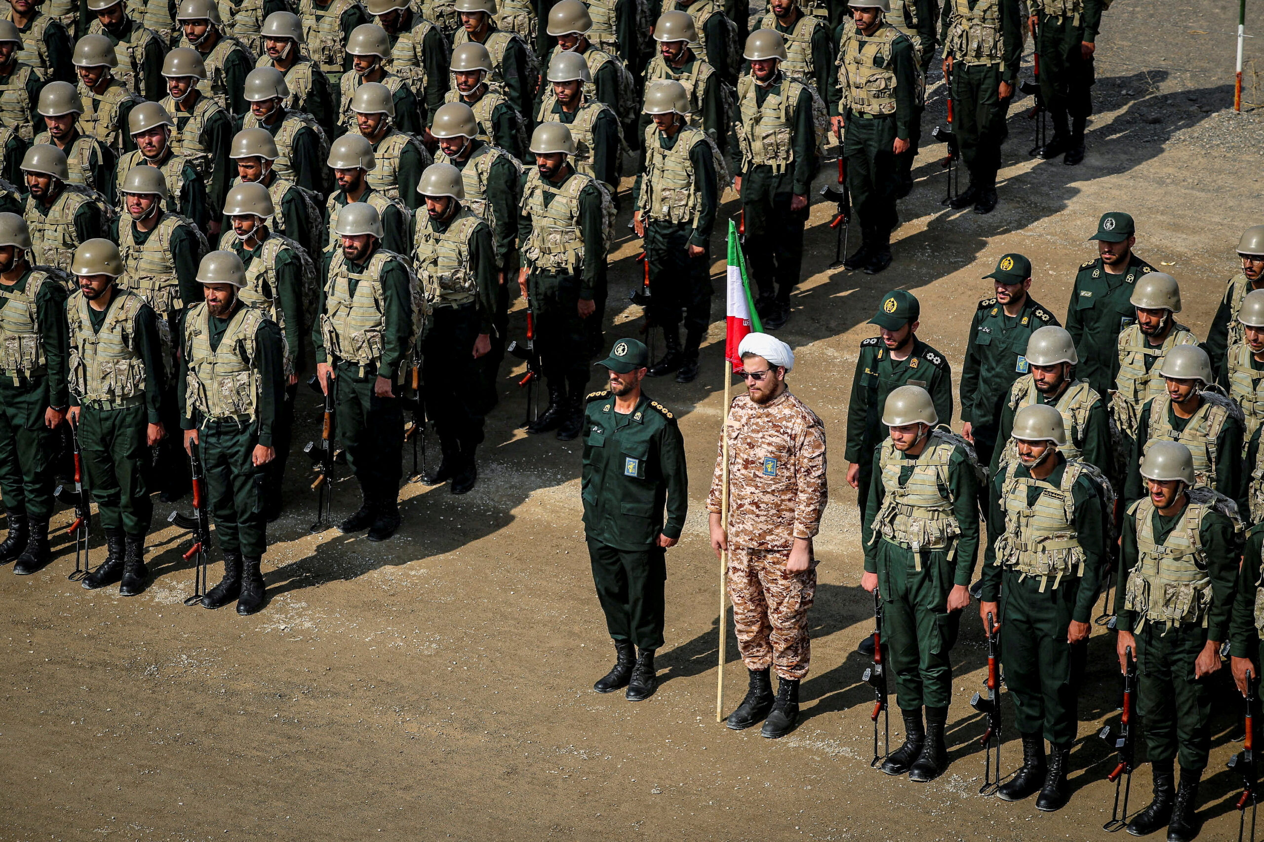IRAN’S REVOLUTIONARY GUARDS MAKE DIRECT APPEAL TO AMERICANS IN 25 PAGE OPEN LETTER