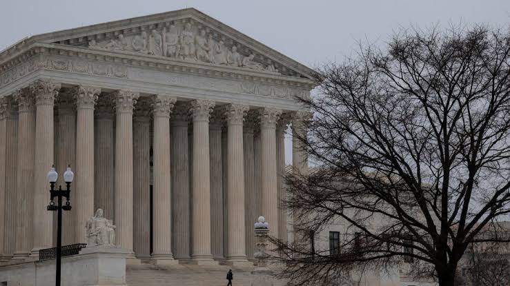 SUPREME COURT ALLOWS TRUMP ADMINISTRATION TO RESUME THIRD COUNTRY DEPORTATIONS